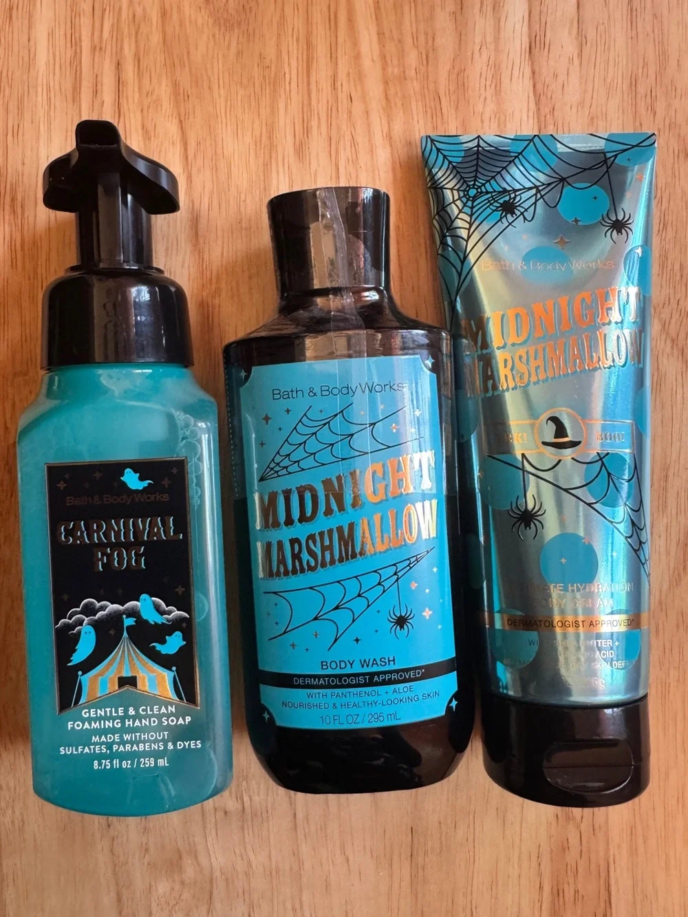Bath & Body Works Teal Midnight Marshmallow & Carnival Fog Bath Set